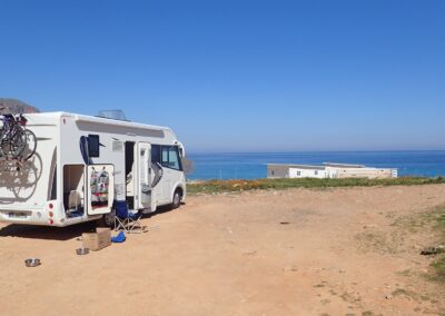 Camping car au bord de la mer