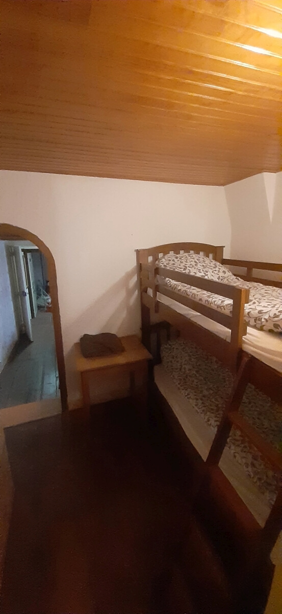 Bunk bed in the Hindou Kouch bedroom